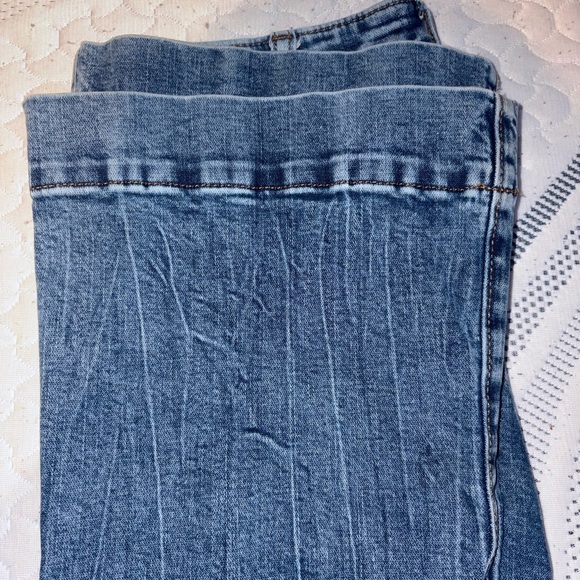 Wrangler RETRO Women's Classic Denim Jeans - Picture 2 of 6